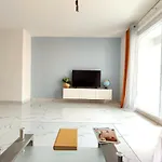 3 Bedroom Near Seafront *