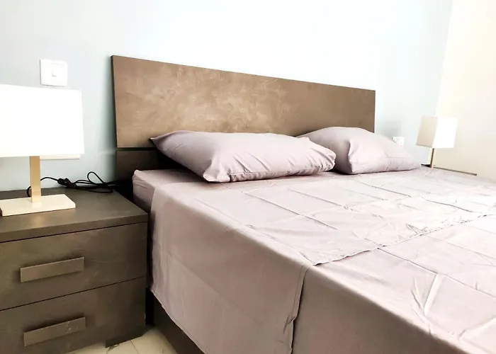 דירה 3 Bedroom Near Seafront סליאמה
